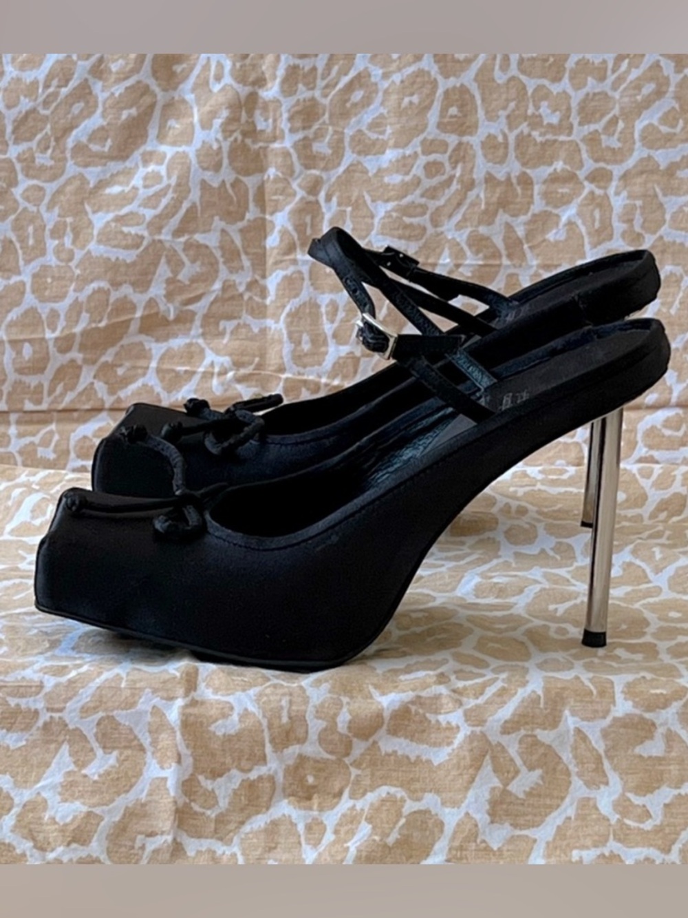 Jeffrey Campbell Square-Toe Heels NWOB - Picture 5 of 11